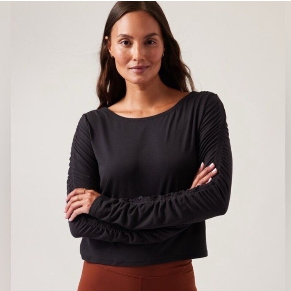 Athleta All Around Ruched Tshirt Long Sleeves‎ Cropped Women's XL Black Casual